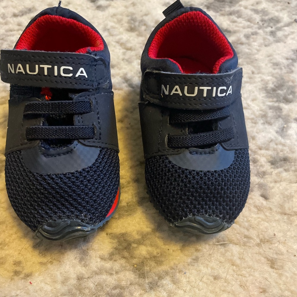 Náutica tennis shoes
